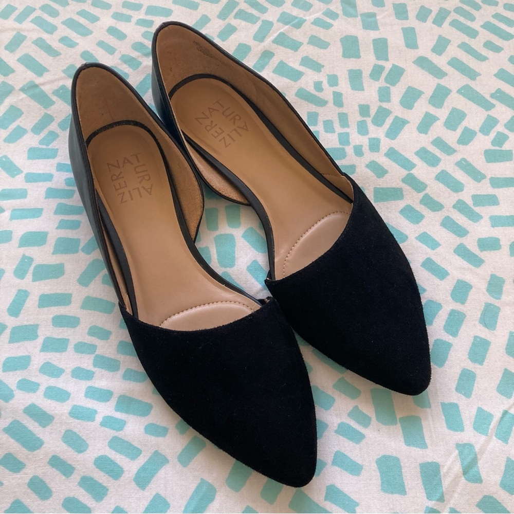 Naturalizer ‘Samantha’ black flats, size 7.5